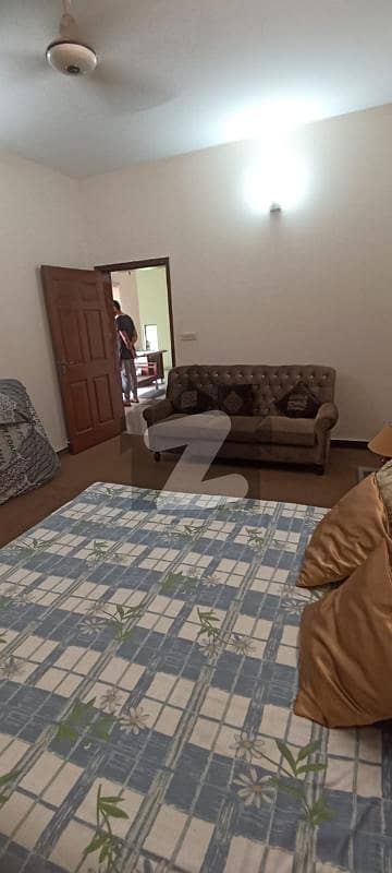 سرور روڈ کینٹ,لاہور میں 4 کمروں کا 10 مرلہ مکان 1.45 لاکھ میں کرایہ پر دستیاب ہے۔