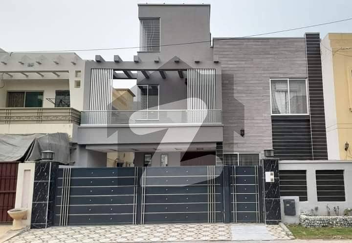 Takbeer Block 10 Marla Brand New Furnished House For Sale Bahria Town Lahore