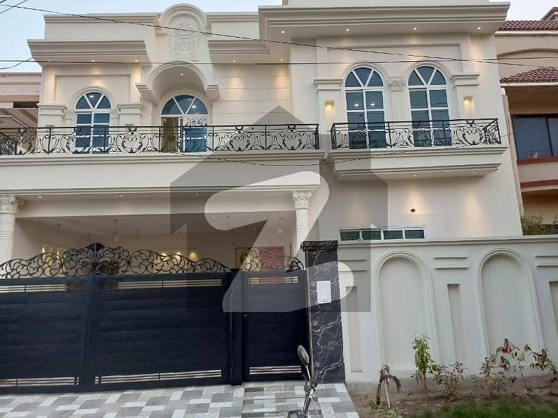 Next To Corner 10 Marla Double Storey House Available For Sale Wapda Town Phase Ii Block S.