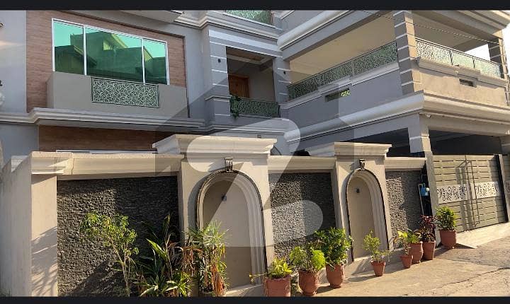 Upper Portion Is Available For Sale In Shami Road