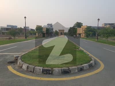 1 Kanal Plot For Sale On Most Prime Location Of Lake City Block M 1