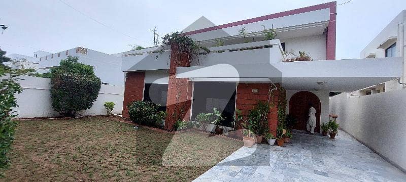 beautiful renovated Bungalow beautiful renovated Bungalow