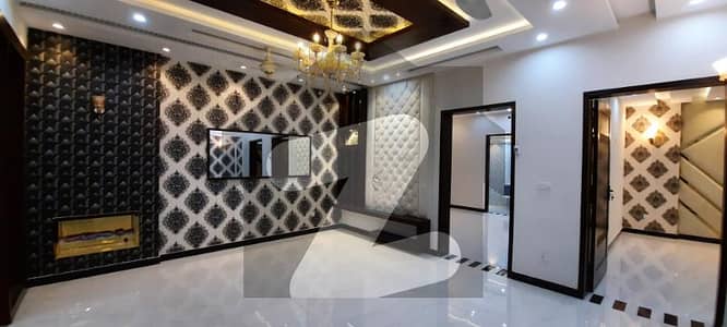 1 BEDS BEAUTIFUL LOWER PORTION FOR RENT LOCATED IN SECTOR BAHRIA TOWN LAHORE