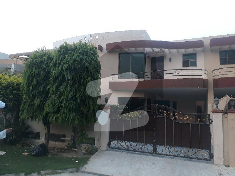گرین سٹی ۔ بلاک اے گرین سٹی,لاہور میں 3 کمروں کا 10 مرلہ مکان 1.1 لاکھ میں کرایہ پر دستیاب ہے۔