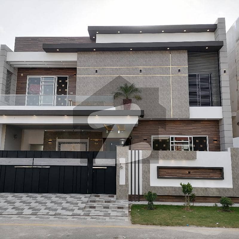 10 Marla House In Stunning Al Razzaq Royals Is Available For sale
