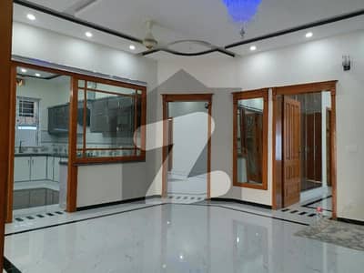 G-13 Brand New 40x80= 356 Yds Architect Design Double Story House 6 Bed Two D/d Two Tv Lounge Sqtr