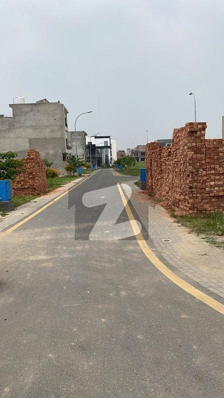 10 Marla Residential Best Location Plot For Sale Near To Park