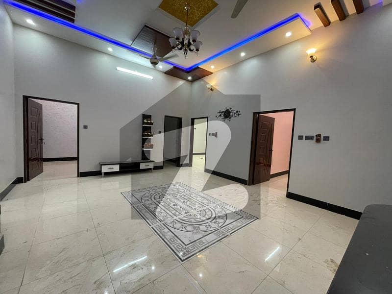 بسم اللہ سٹی لطیف آباد,حیدر آباد میں 4 کمروں کا 8 مرلہ مکان 2.35 کروڑ میں برائے فروخت۔
