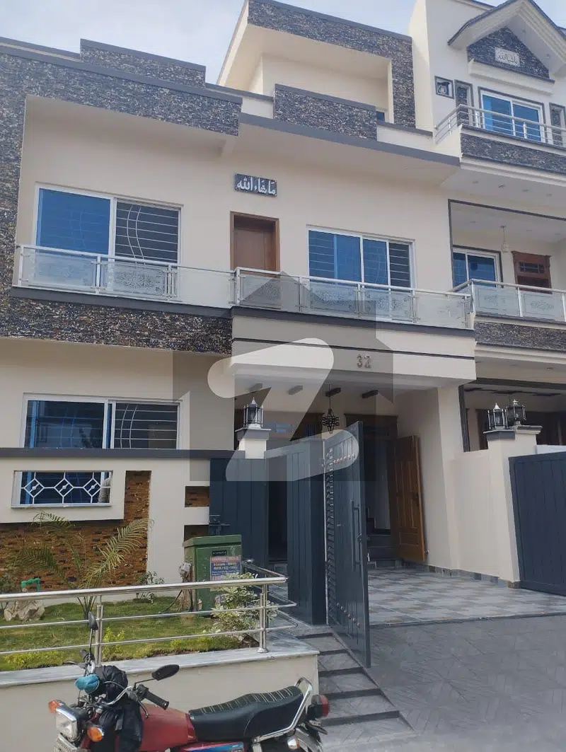 Beautiful Access Brand New 25*40 House For Sale In G-13