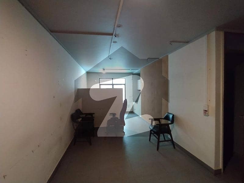 650 sqft Mezzanine with Chamber for rent in DHA Karachi