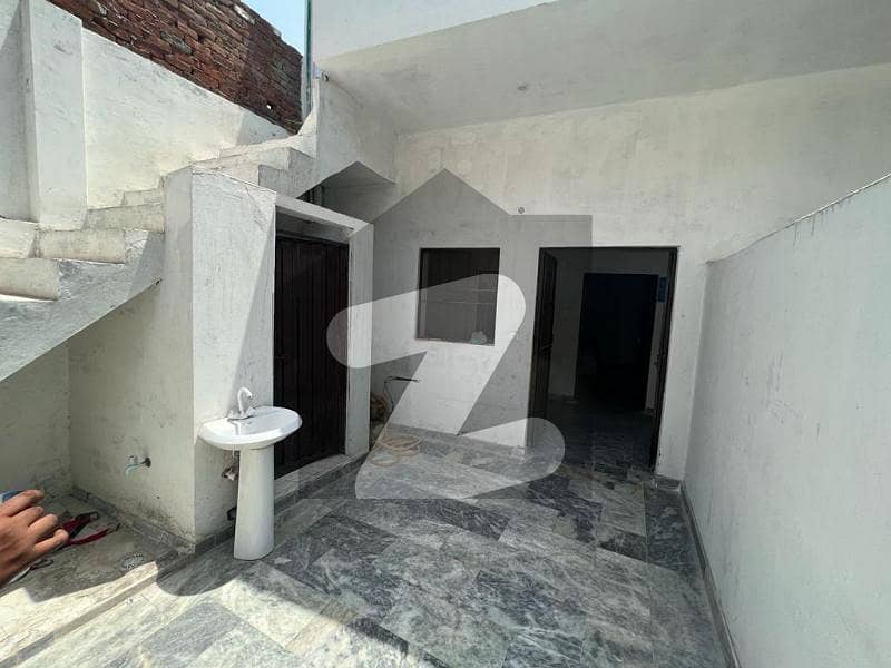 باؤوالہ کینٹ,لاہور میں 2 کمروں کا 3 مرلہ مکان 40.0 لاکھ میں برائے فروخت۔