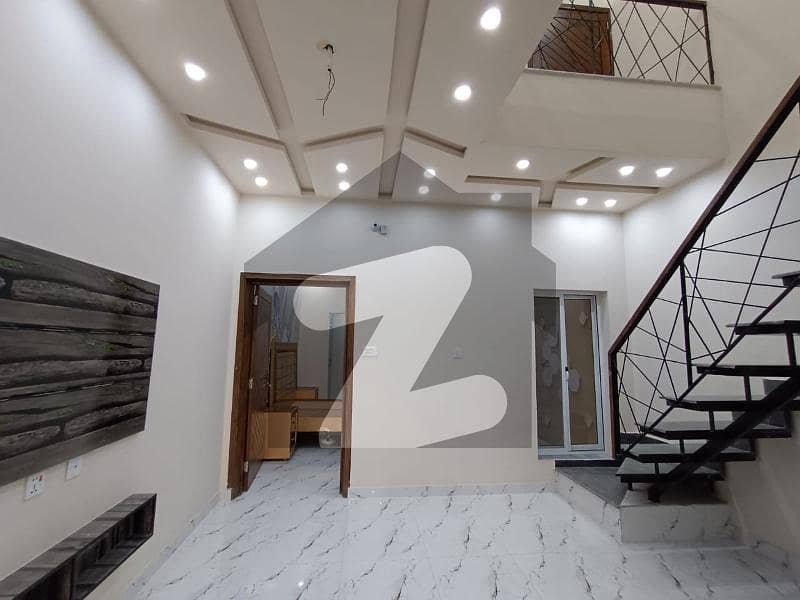 مکہ گارڈن فیصل آباد میں 3 کمروں کا 2 مرلہ مکان 90.0 لاکھ میں برائے فروخت۔