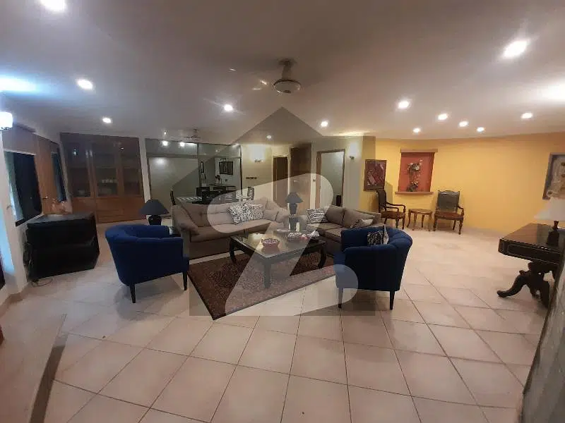 4 BED ROOM FULLY FURNISHED APARTMENT
