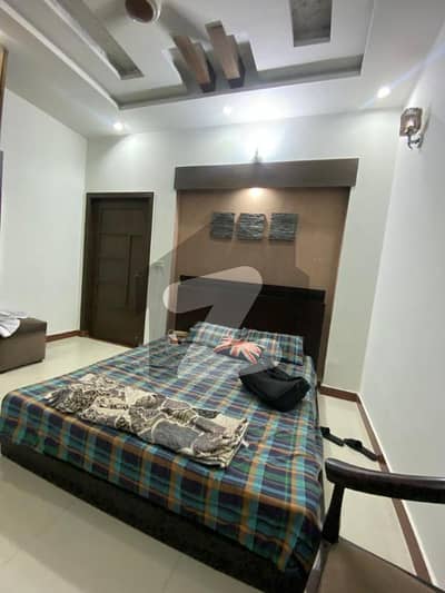 جوہر ٹاؤن لاہور میں 5 کمروں کا 5 مرلہ مکان 2.4 کروڑ میں برائے فروخت۔