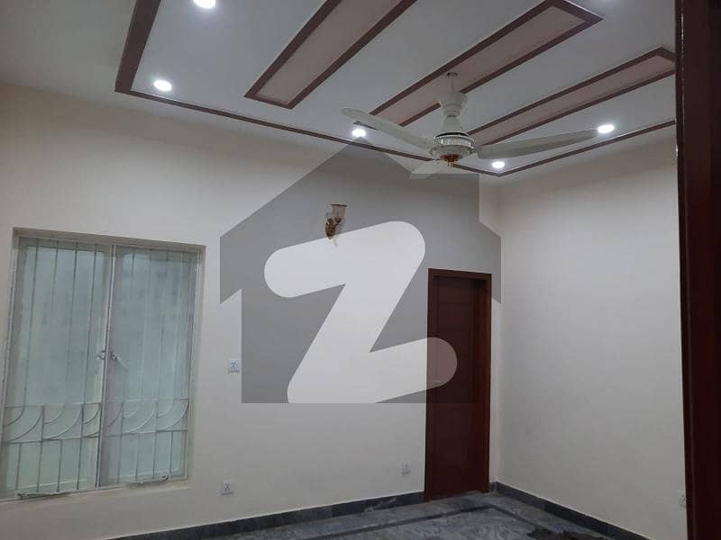10 Marla Upper Portion Up For rent In Allama Iqbal Town