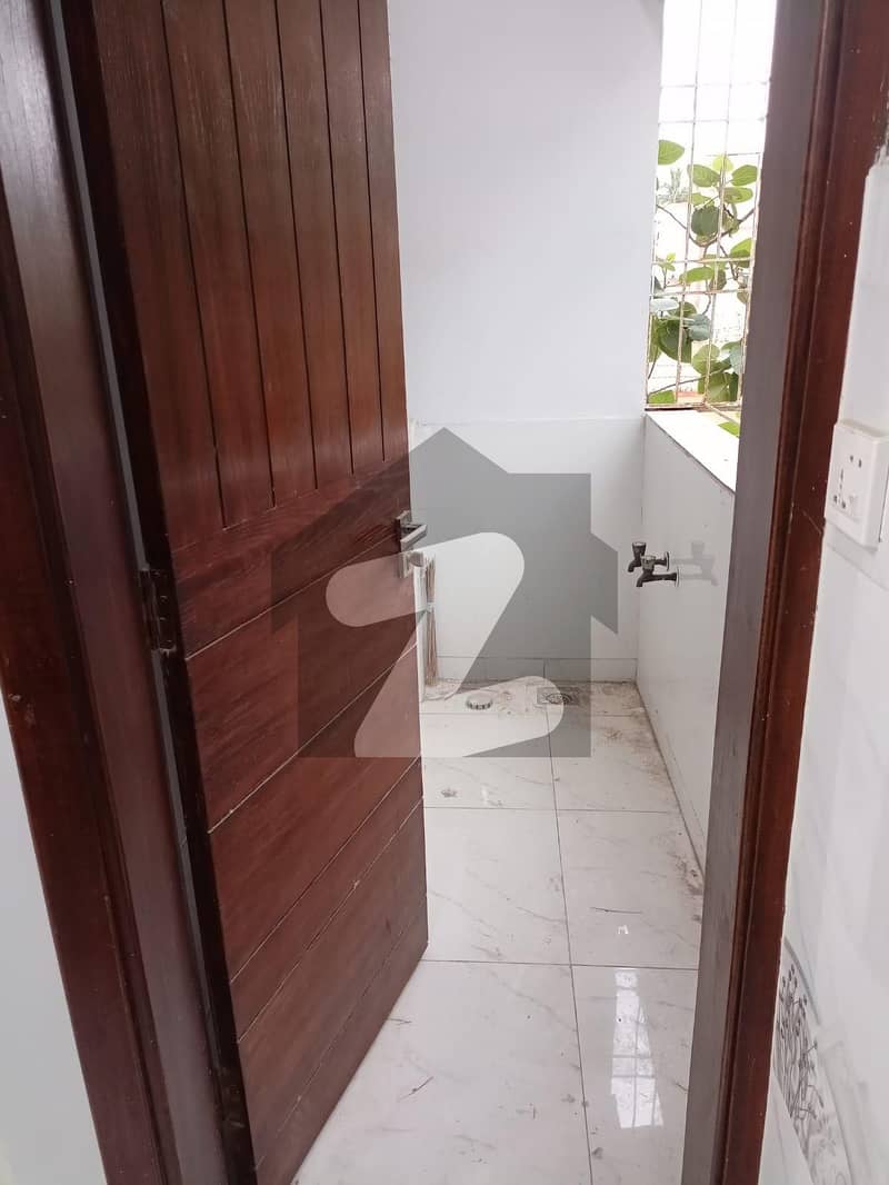 House Available For Sale 4bhk PECHS Block 2, PECHS, Jamshed Town