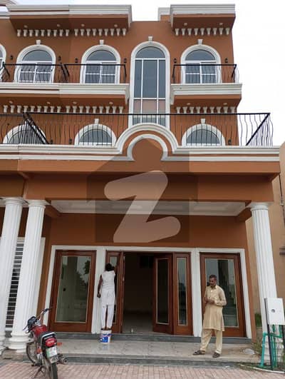 پام سٹی ہاؤسنگ سکیم گوجرانوالہ میں 3 کمروں کا 4 مرلہ مکان 85.0 ہزار میں کرایہ پر دستیاب ہے۔