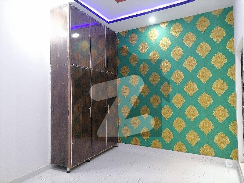 لالہ زار گارڈن لاہور میں 3 کمروں کا 2 مرلہ مکان 75.0 لاکھ میں برائے فروخت۔