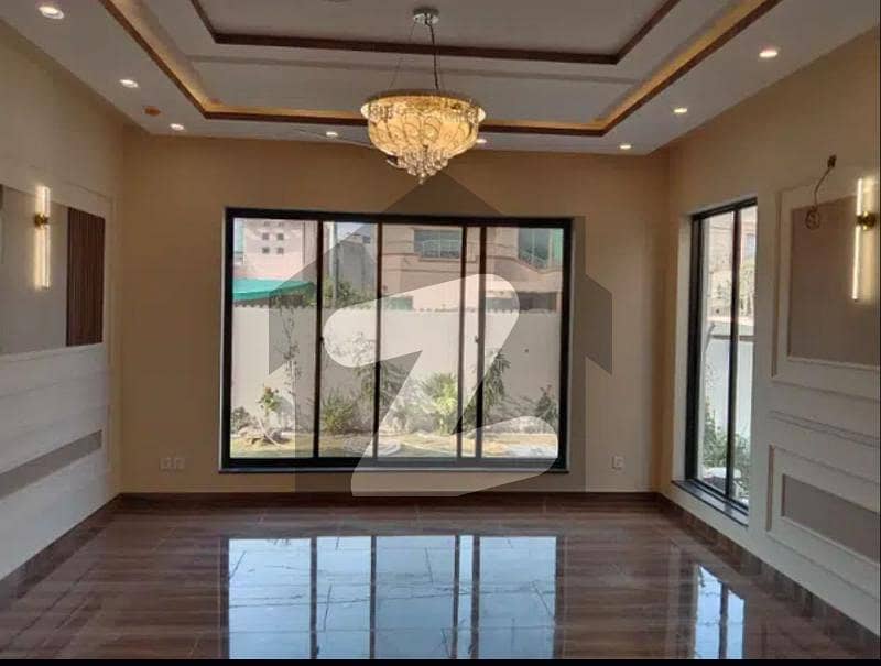 2 KANAL BEAUTIFUL HOUSE PRIME LOCATION 2 KANAL BEAUTIFUL HOUSE PRIME LOCATION