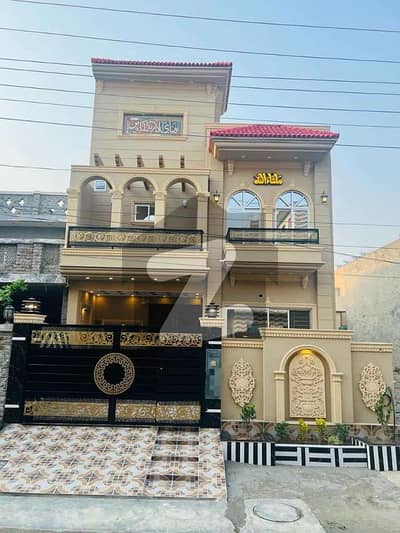 ملٹری اکاؤنٹس ہاؤسنگ سوسائٹی لاہور میں 6 کمروں کا 8 مرلہ مکان 2.8 کروڑ میں برائے فروخت۔ ملٹری اکاؤنٹس ہاؤسنگ سوسائٹی لاہور میں 6 کمروں کا 8 مرلہ مکان 2.8 کروڑ میں برائے فروخت۔