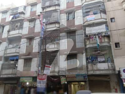 2nd Floor Flat Chance Deal Nagan Chorangi