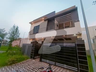 New Corner House 7 Marla Available For Rent In EE Block Phase Wafi Citi