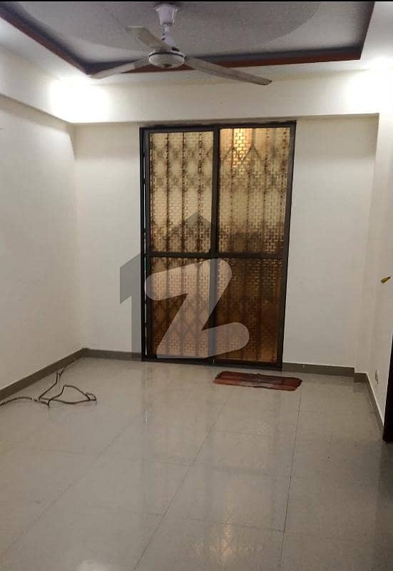 3 BED DD FLAT AVAILABLE FOR RENT AT JAMSHED ROAD KARACHI