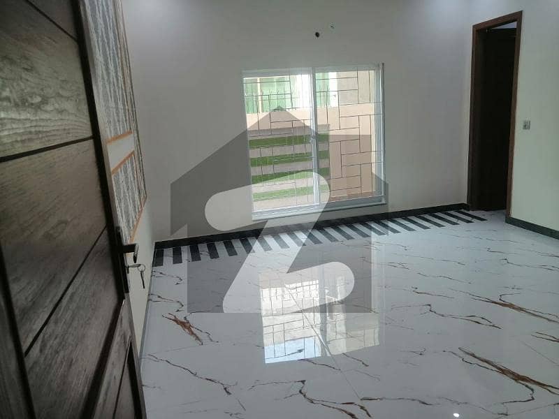 Upper Lock 10 Marla Lower Portion Available For Rent In Uet Housing Society