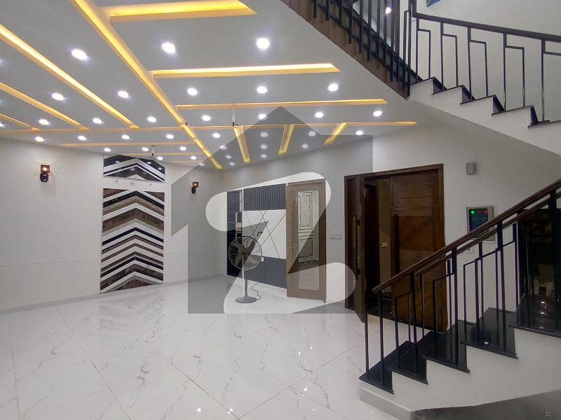 5.25 Marla Beautiful Brand New House Eden Valley Faisalabad Eden