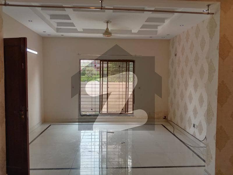 5 Marla Lower Portion Available For Rent In Lahore