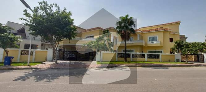Boulevard Facing Villa For Sale In Dha 1 Sector F