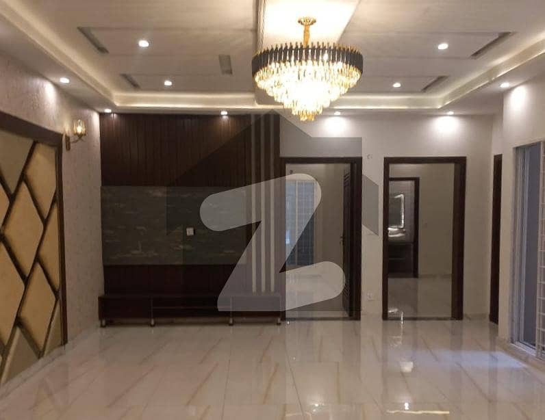 آرکیٹیکٹس انجنیئرز ہاؤسنگ سوسائٹی لاہور میں 5 کمروں کا 10 مرلہ مکان 4.25 کروڑ میں برائے فروخت۔