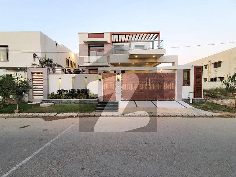 Priced To Sell Owner Built Prime Location 500 Yards Bungalow For Sale in DHA Phase 8 Karachi