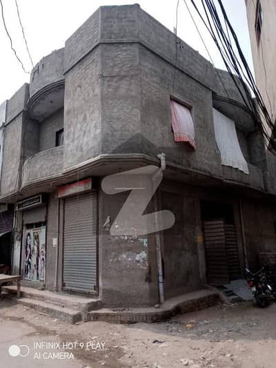 شیراز ٹاؤن لاہور میں 6 کمروں کا 4 مرلہ مکان 1.25 کروڑ میں برائے فروخت۔