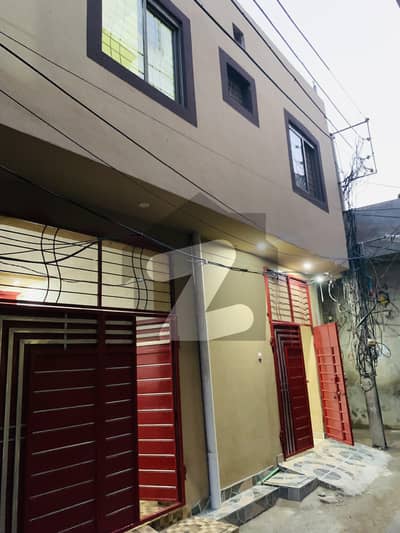 2.5 marla brand new ghr for sale in college road butt chowk 
Tile flooring 
Double kitchen 
Main apporced