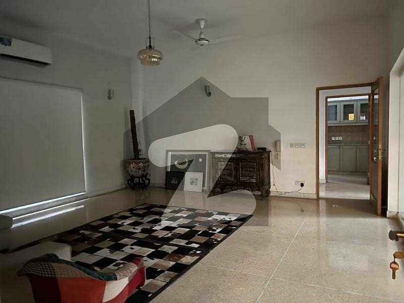 22 Marla House For sale In Model Town - Block D Lahore