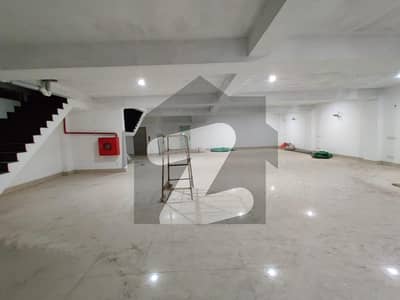 BRAND NEW BASEMENT HALL WITH LIFT FOR RENT ON MAIN ROAD