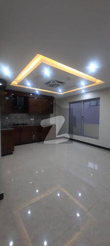 One Bed Luxury Apartment For Office Available On Rent