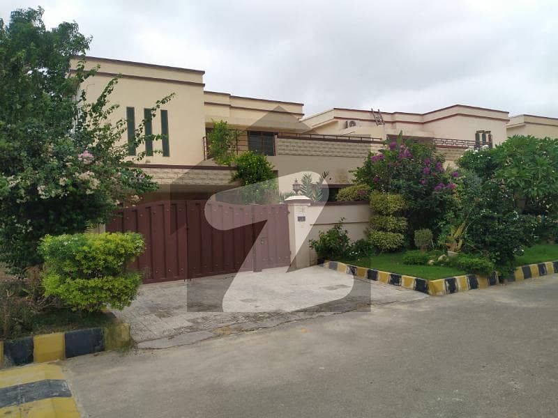 فالکن کمپلیکس نیوملیر ملیر,کراچی میں 4 کمروں کا 14 مرلہ مکان 1.55 لاکھ میں کرایہ پر دستیاب ہے۔