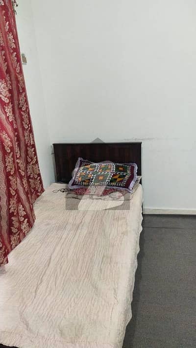 1 bed room with attech both
furnished only single person