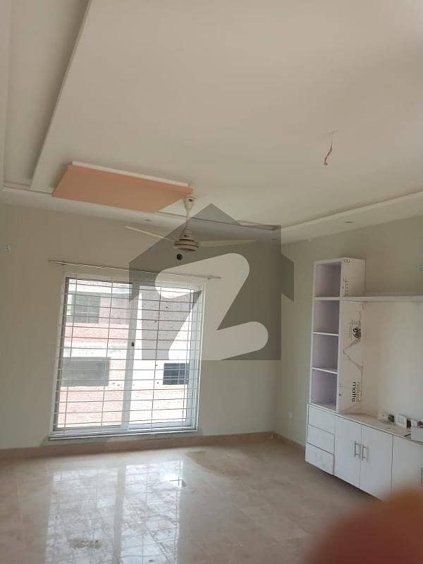 1 Kanal Brand New Upper Portion Available In Dha Phase 7 With Original Photos