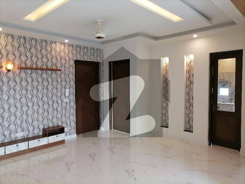 بینکرس ایوینیو کوآپریٹو ہاؤسنگ سوسائٹی لاہور میں 2 کمروں کا 18 مرلہ بالائی پورشن 60.0 ہزار میں کرایہ پر دستیاب ہے۔