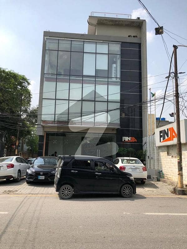 Luxury 30 Marla Commercial Building 14500 Sq. Ft Covered Area Available For Rent In Gulbarg 5 Lahore