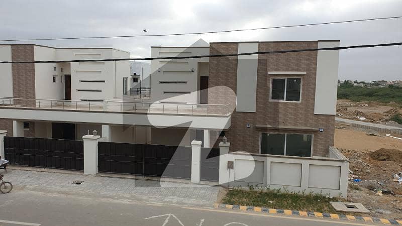 فالکن کمپلیکس نیوملیر ملیر,کراچی میں 4 کمروں کا 14 مرلہ مکان 8.7 کروڑ میں برائے فروخت۔