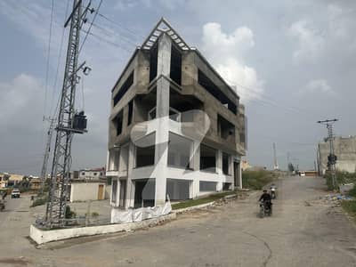 Flat available 500 sqf on Main morgah road
