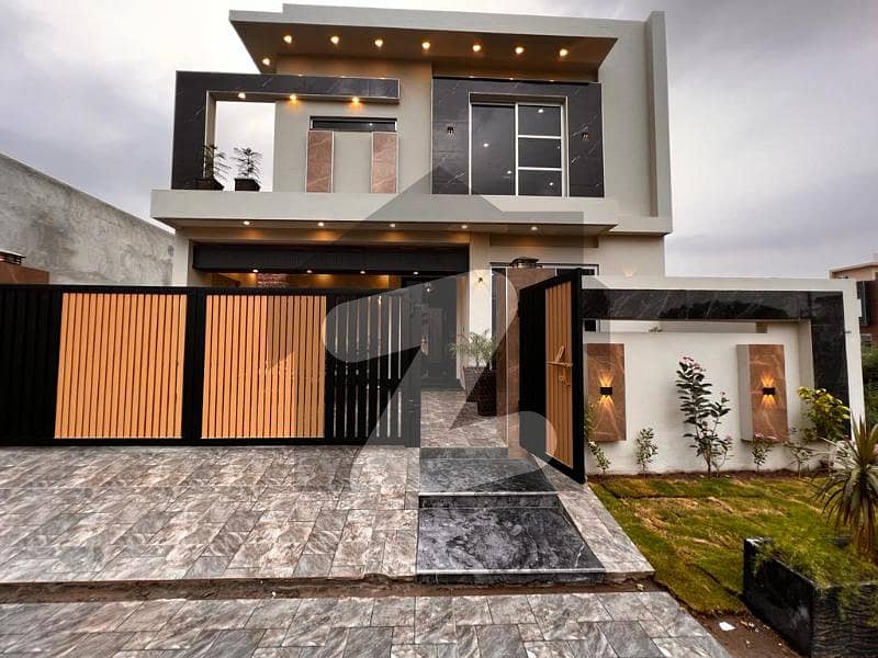 9 Marla Brand New Modren Design House Available For Sale In Formanites Housing Scheme Lahore
