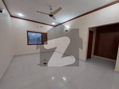 500 Yards Bungalow Available For Rent
