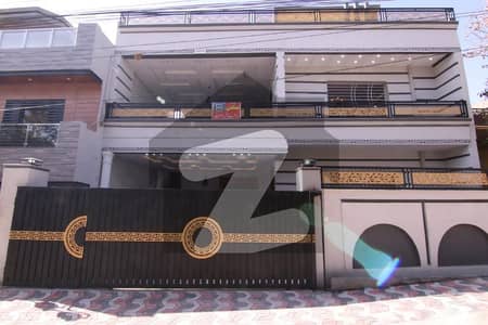 A Beautiful 11 Marla Double Storey House For Sale in Airport Housing Society