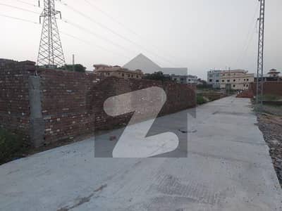 گلستان کالونی راولپنڈی میں 12 مرلہ رہائشی پلاٹ 1.62 کروڑ میں برائے فروخت۔