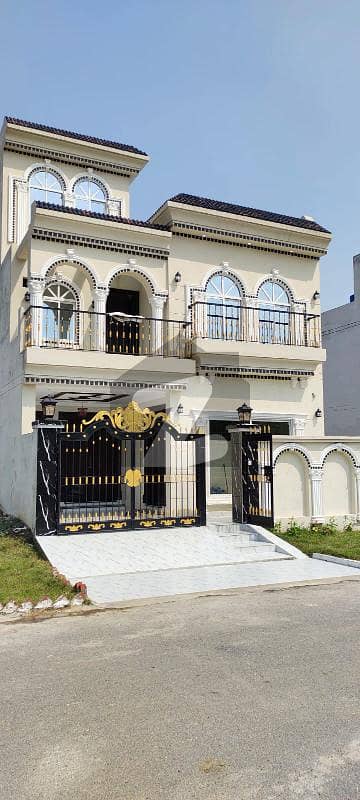 Beautiful & Hot Location House For Sale In Khayaban-e-amin Beautiful & Hot Location House For Sale In Khayaban-e-amin